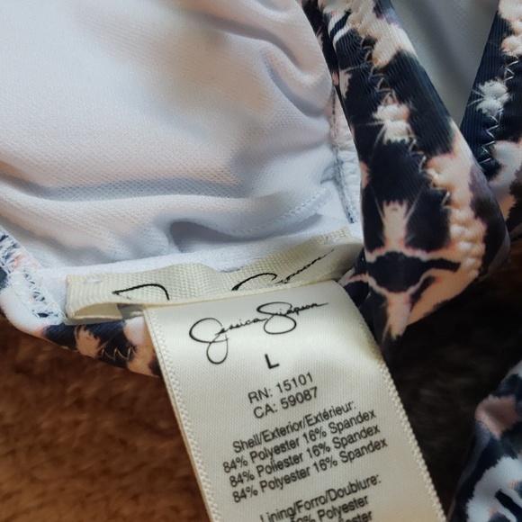 jessica simpson bikini - Picture 6 of 6